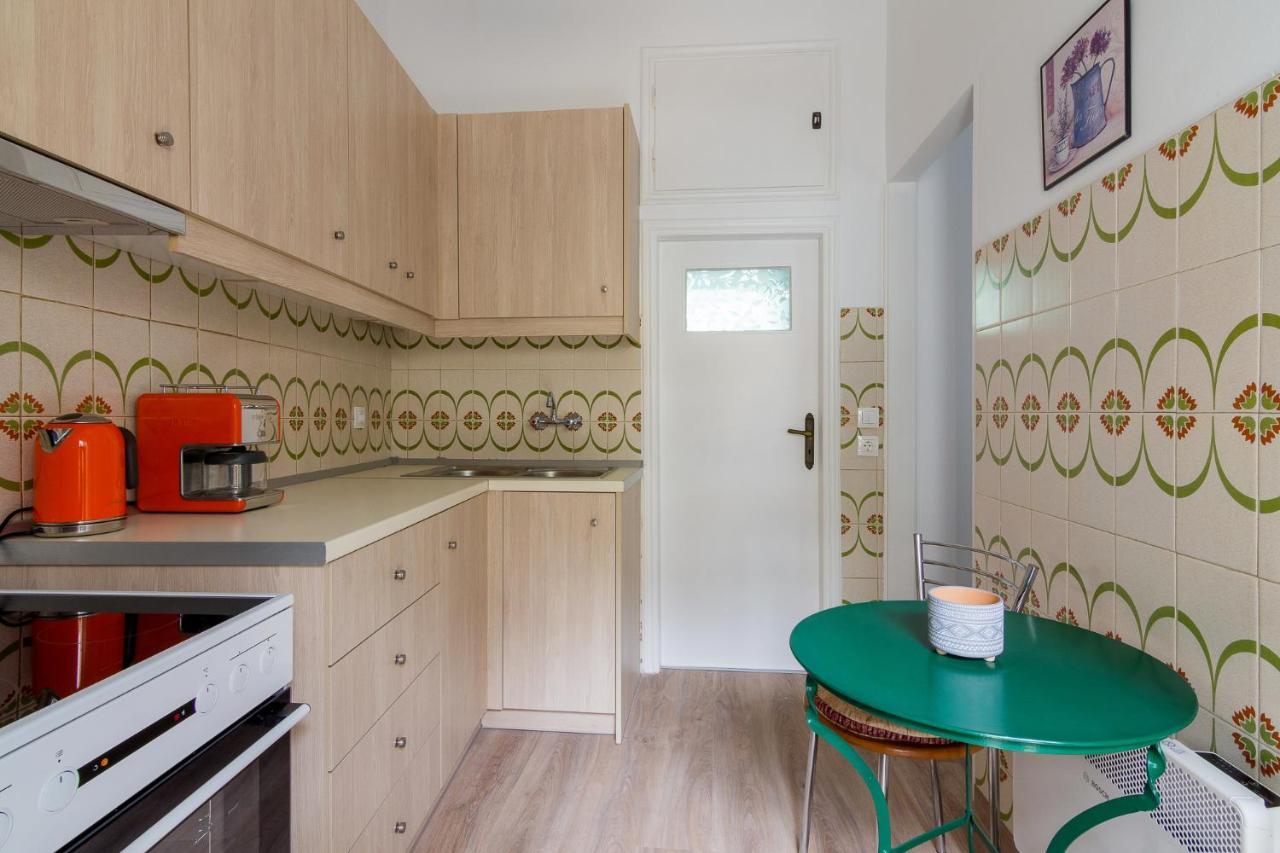 Nice Studio In Pagkrati Athen Exterior foto