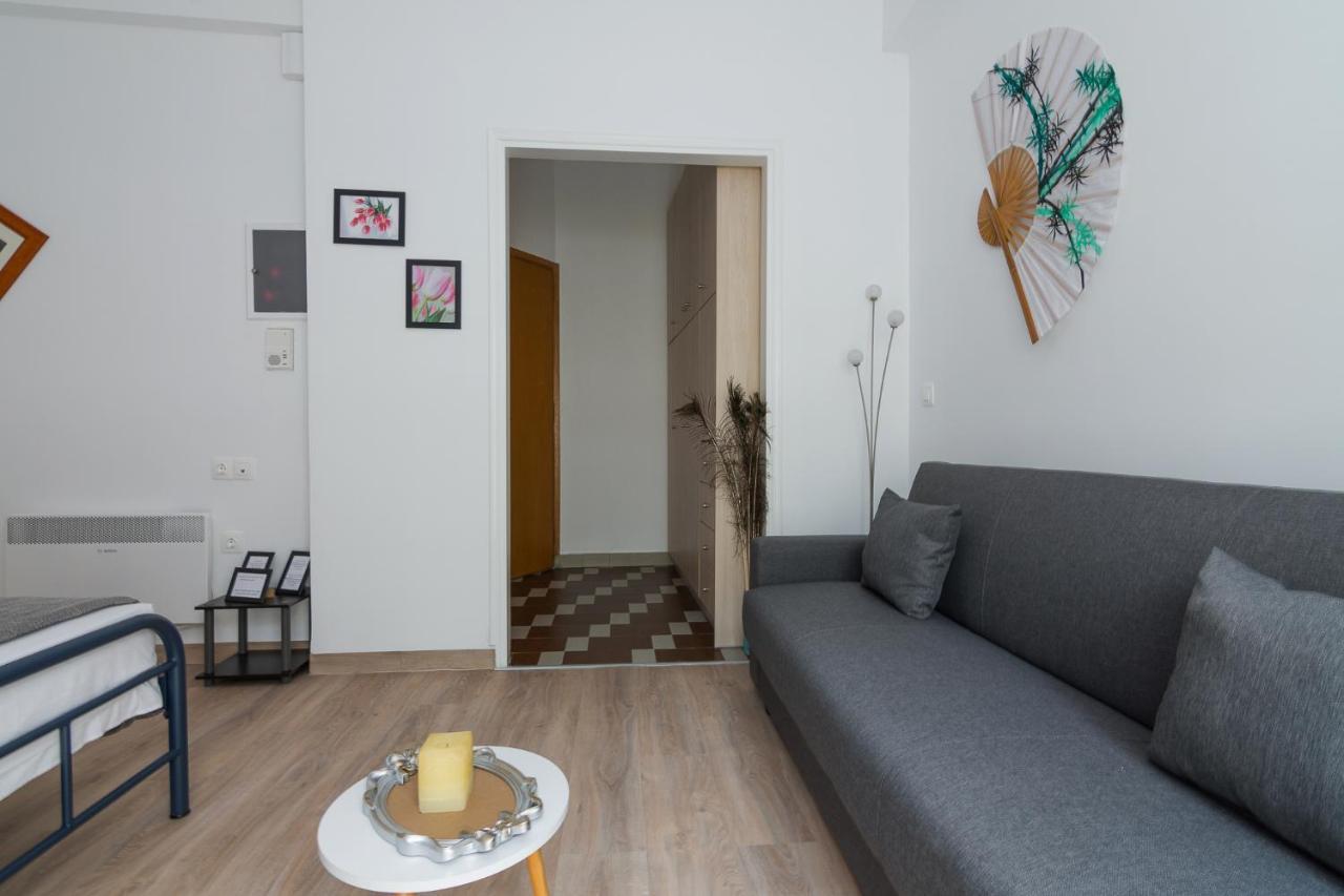 Nice Studio In Pagkrati Athen Exterior foto